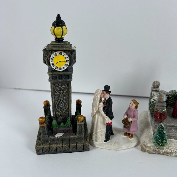 Lot Of 5 Christmas Village Figures Carolers Clock Tower Santa Parade Wedding - Picture 2 of 13